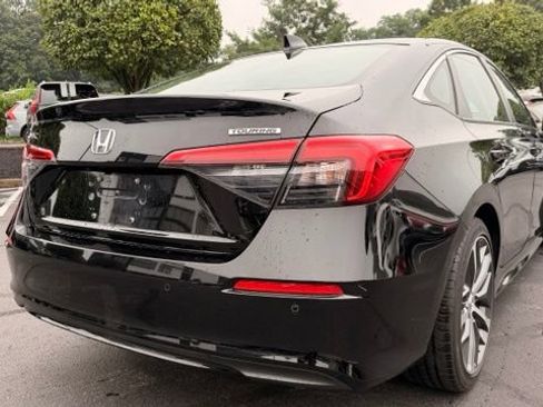 Used 2024 Honda Civic Touring image 6