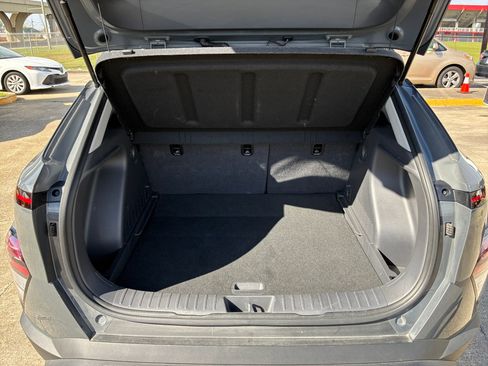 Used 2025 Hyundai Kona SEL image 26