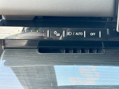 Used 2025 BMW 530i image 36