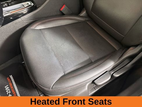 Used 2025 Chevrolet Trax RS w/ Driver Confidence Package image 10