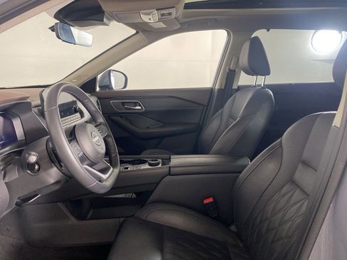 Used 2022 Nissan Rogue Platinum w/ Head-Up Display Package AWD/4WD image 28
