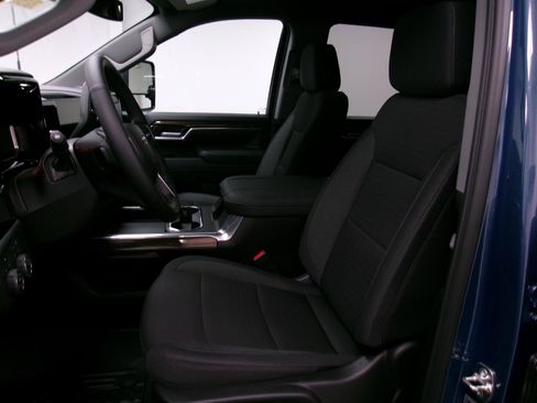 New 2026 Chevrolet Silverado 2500 LT w/ Trail Boss Package AWD/4WD image 9