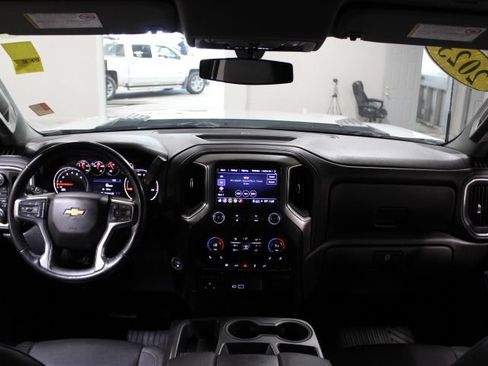 Used 2023 Chevrolet Silverado 2500 LT w/ Convenience Package AWD/4WD image 2