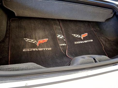 Used 2005 Chevrolet Corvette Convertible w/ Preferred Equipment Group image 33