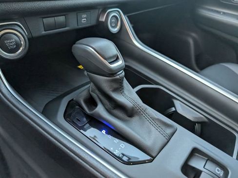 Used 2025 Toyota Grand Highlander FWD image 23