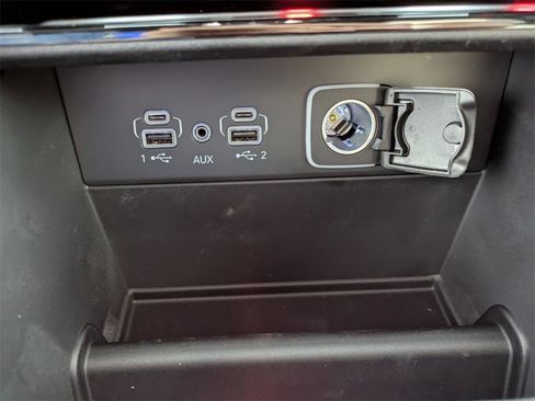 New 2025 Jeep Grand Cherokee Limited image 24