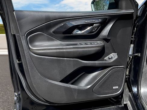 Used 2023 GMC Terrain AT4 w/ Infotainment Package II image 12