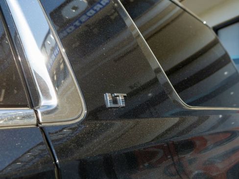 Used 2020 Chevrolet Tahoe LT image 3