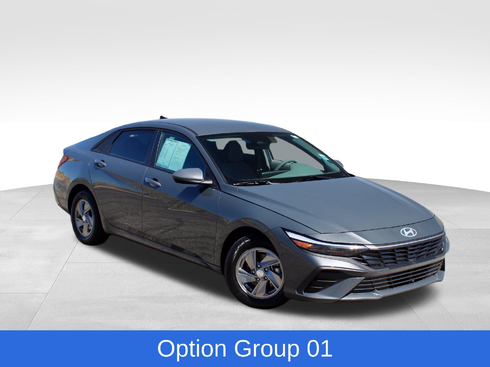 Used 2025 Hyundai Elantra SE FWD image 2