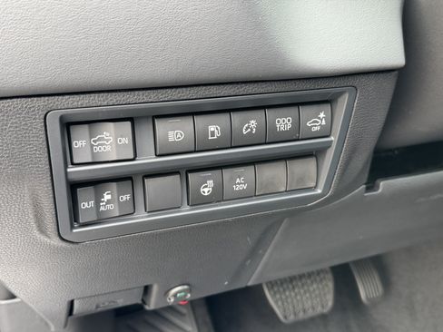New 2026 Toyota Tundra Platinum AWD/4WD image 17