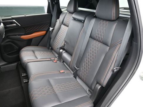 Used 2022 Mitsubishi Outlander SEL image 44