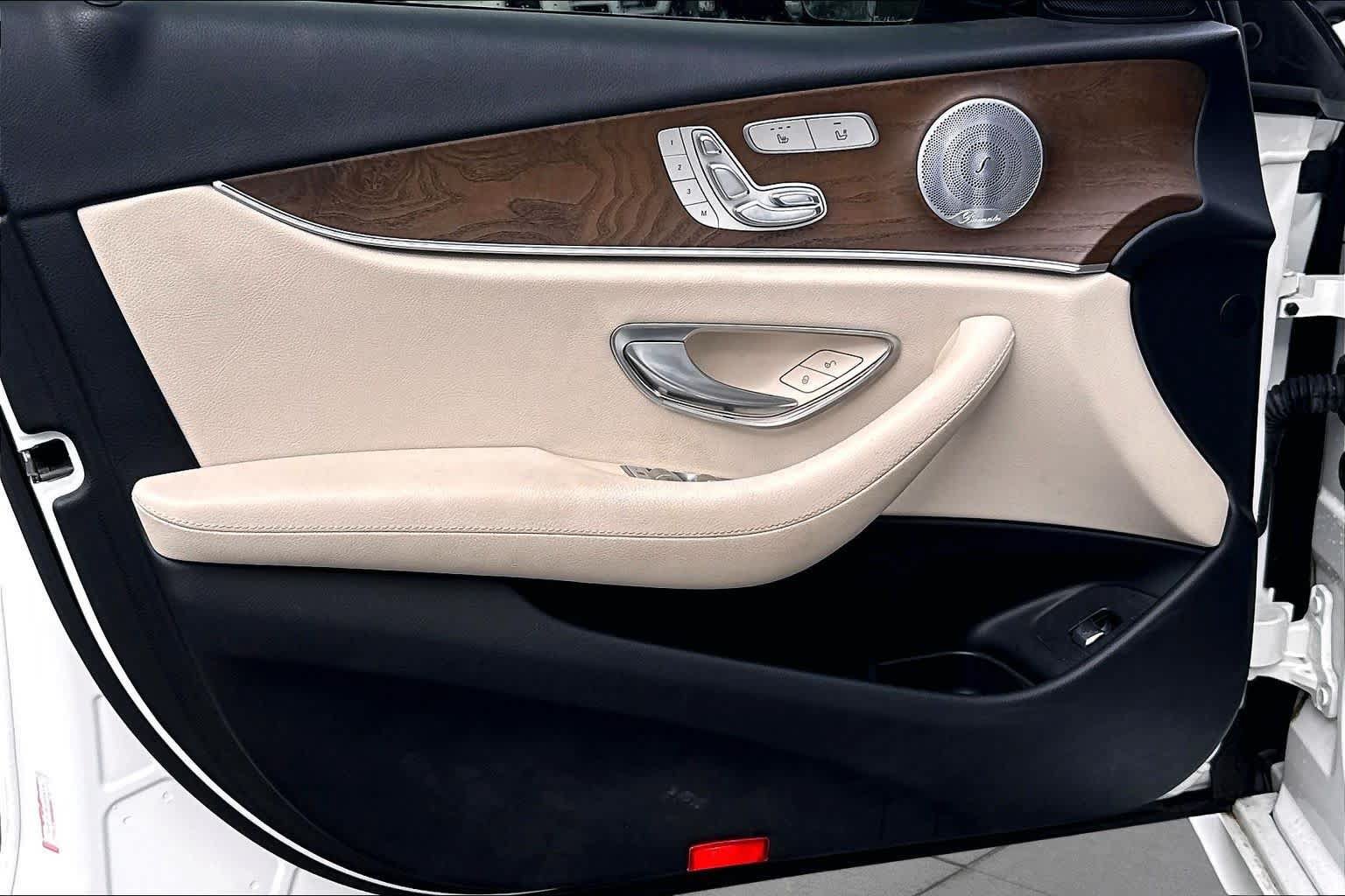 Used 2018 Mercedes-Benz E 300 image 21