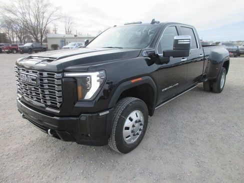 New 2026 GMC Sierra 3500 Denali Ultimate AWD/4WD image 10