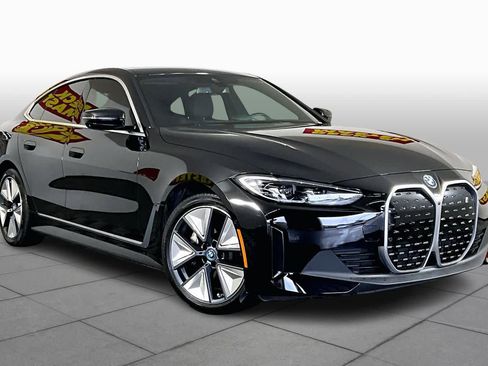 Used 2024 BMW i4 eDrive40 w/ Premium Package image 2