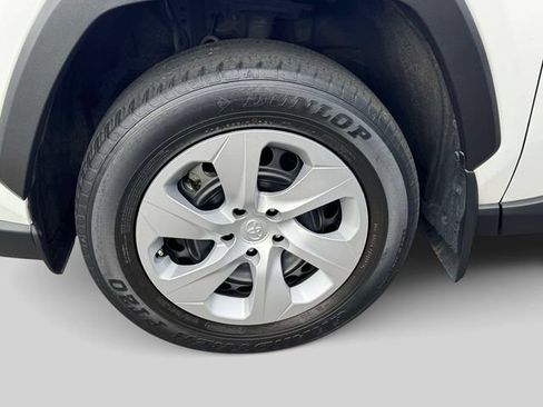 Used 2020 Toyota RAV4 LE w/ All Weather Liner Package AWD/4WD image 10