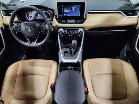 Used 2024 Toyota RAV4 XLE Premium image 44