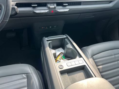 Certified 2024 Kia EV9 Land AWD/4WD image 11