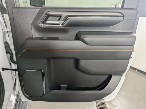 Used 2024 GMC Sierra 2500 AT4 w/ AT4 Premium Plus Package image 16