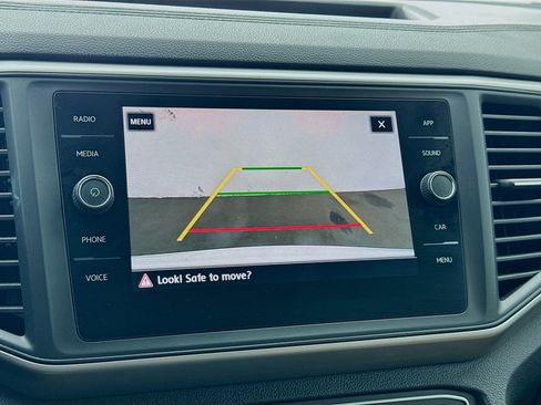 Used 2020 Volkswagen Atlas Cross Sport SE image 10