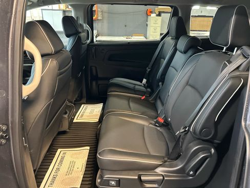 New 2026 Honda Odyssey Elite image 5