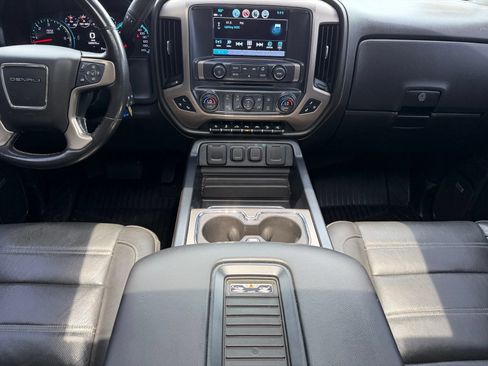 Used 2018 GMC Sierra 1500 Denali w/ Denali Ultimate Package AWD/4WD image 24