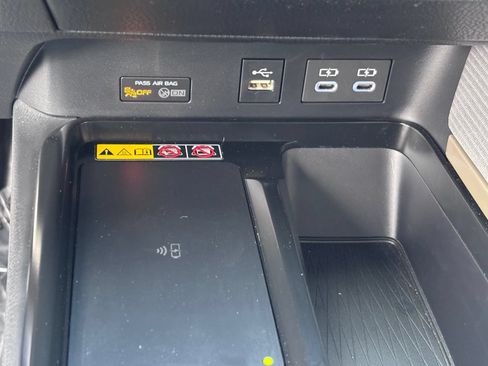 Used 2026 Toyota Camry SE w/ Convenience Package FWD image 29