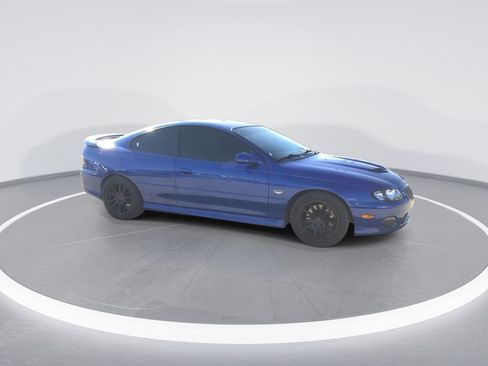 Used 2006 Pontiac GTO image 2