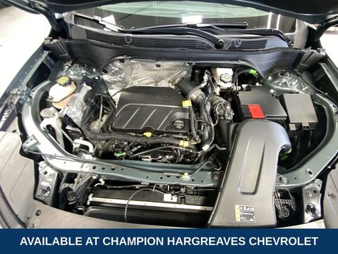Used 2025 Chevrolet Trax LT FWD image 38