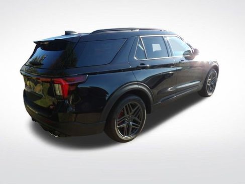 Certified 2025 Ford Explorer ST w/ Sun And Sound Package image 16