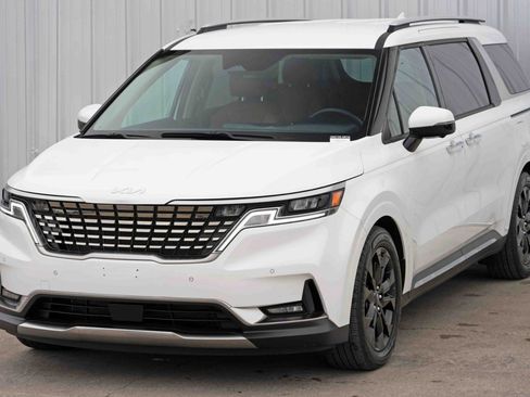 Used 2024 Kia Carnival SX image 50