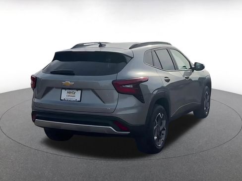 Used 2025 Chevrolet Trax LT image 14