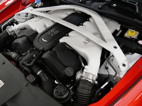 Used 2014 Aston Martin Vanquish Coupe RWD image 62