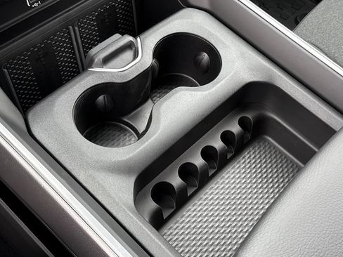 New 2026 RAM 2500 Big Horn AWD/4WD image 16
