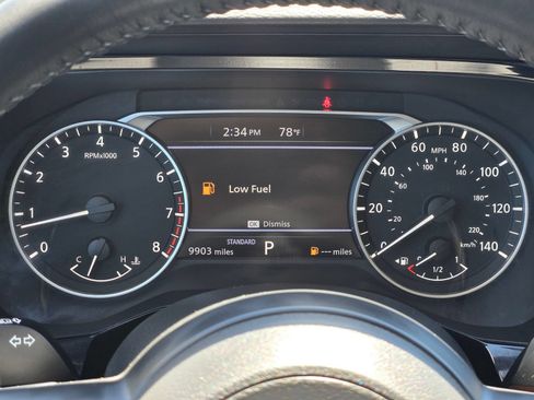Used 2024 Nissan Pathfinder SV FWD image 33