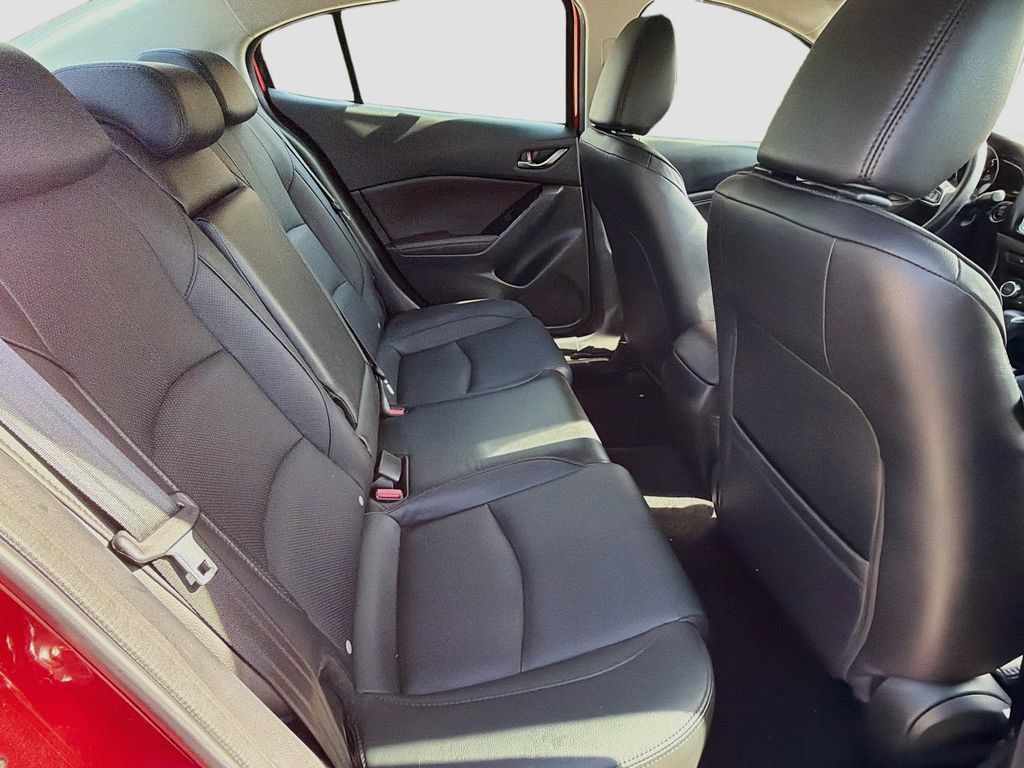 Used 2018 MAZDA MAZDA3 Grand Touring FWD image 27