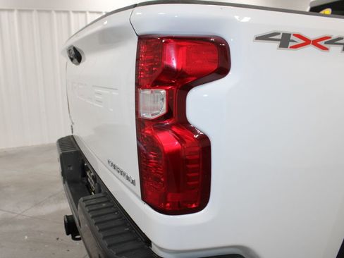 Used 2024 Chevrolet Silverado 2500 Custom w/ Custom Value Package image 14