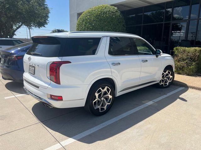 Used 2022 Hyundai Palisade Calligraphy FWD image 2