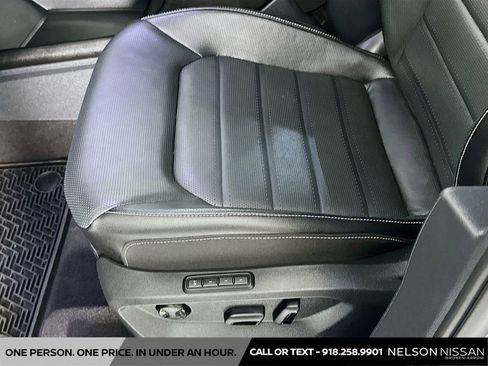 Used 2024 Volkswagen Atlas Cross Sport SEL R-Line AWD/4WD image 19