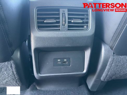 Used 2021 Nissan Rogue SV w/ Premium Package FWD image 20