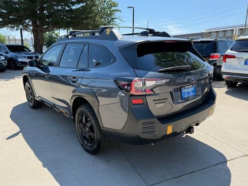 Used 2025 Subaru Outback Wilderness AWD/4WD image 6