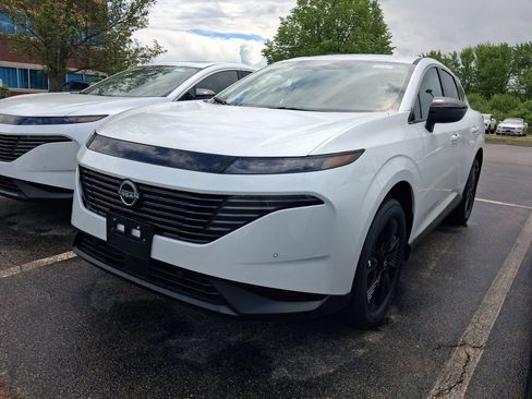 New 2026 Nissan Murano SV AWD/4WD image 2