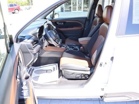 Certified 2025 Subaru Forester Touring AWD/4WD image 18