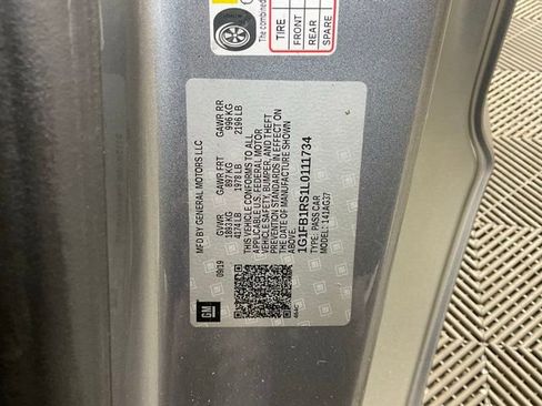 Used 2020 Chevrolet Camaro LT image 24