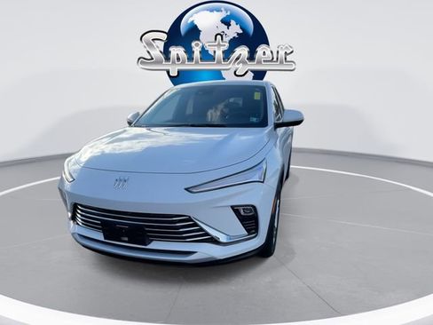 Used 2024 Buick Envista Preferred w/ Convenience I Package image 3