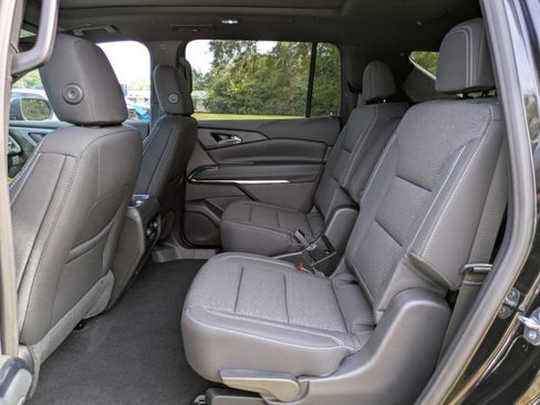 New 2026 Chevrolet Traverse LT image 16