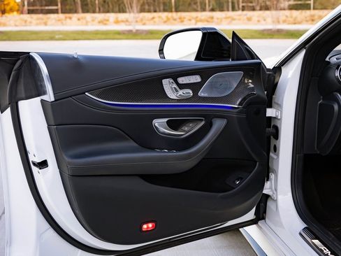 Used 2019 Mercedes-Benz AMG GT 63 S w/ Driver Assistance Package image 19