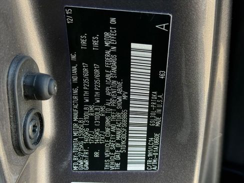 Used 2015 Toyota Sienna XLE w/ XLE Navigation Package image 30