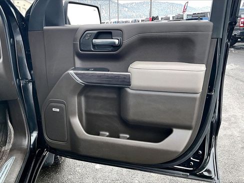 Used 2022 Chevrolet Silverado 1500 LTZ w/ LTZ Premium Package image 25