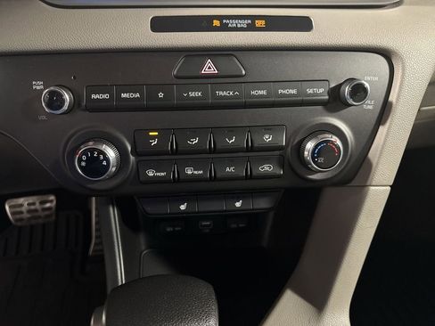 Used 2020 Kia Sportage S image 25