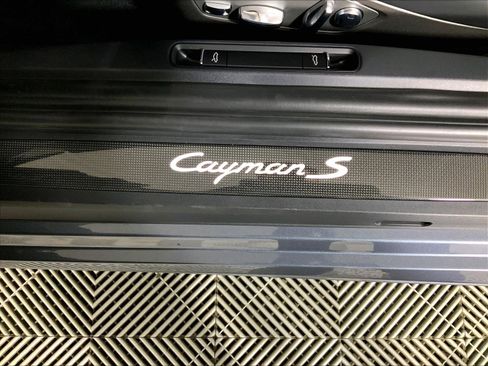 Used 2025 Porsche 718 Cayman S RWD image 20